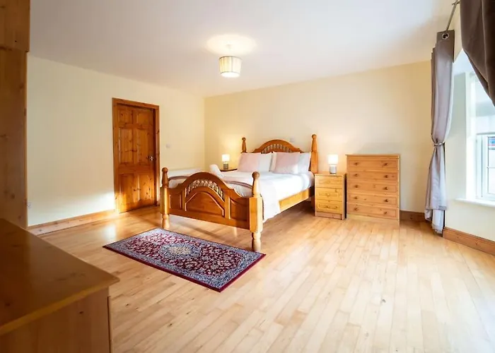 Semesterbostad Cluain Dara House *